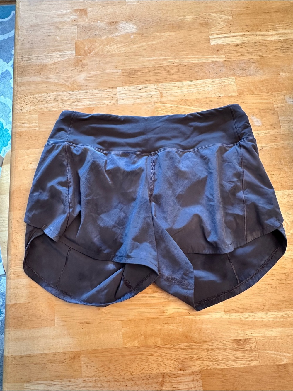 Lululemon shorts size 6